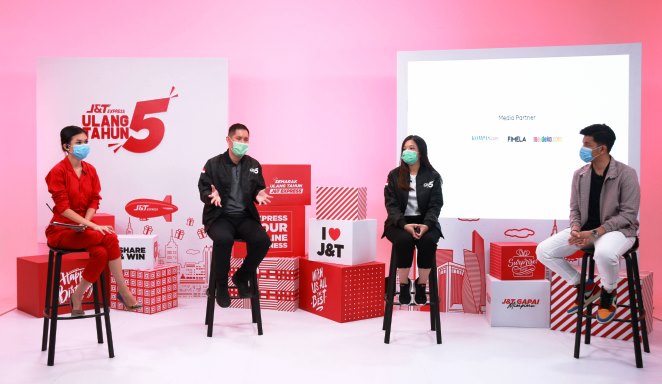 Di Usia 5 Tahun Semarak Ulang Tahun J&T Express Bertabur Hadiah