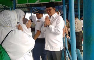 Disambut Bupati Langsung, Jemaah Haji Asal Bintan Terlihat Bahagia