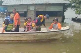 Timsar Riau Mendirikan Tenda dalam Pencarian Dua Korban Hanyut di Kampar