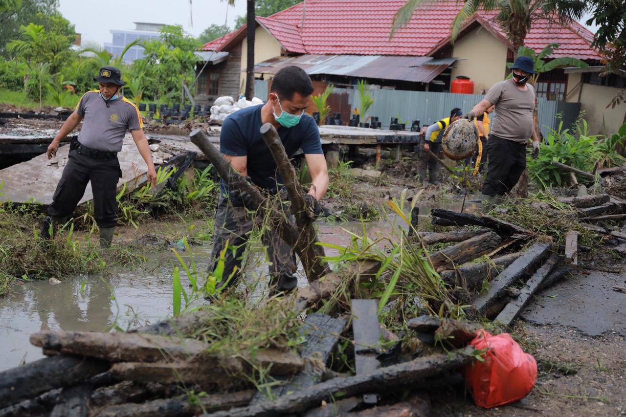 Peduli Lingkungan, Polisi Inhil Gelar Goro