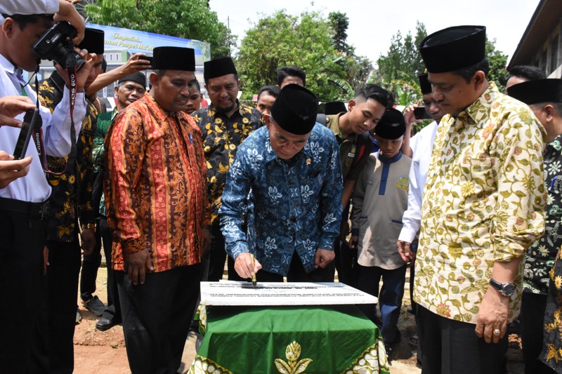 Hadir Pada Milad Muhammadiyah ke 106 di Kampar, Ini yang Disampaikan Mendikbud