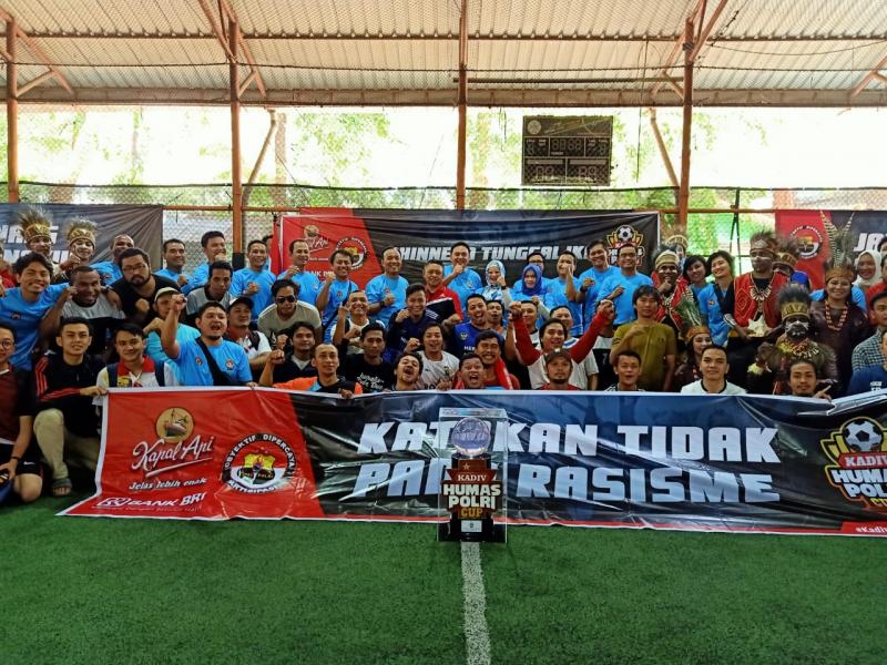 Irjen Pol. M. Iqbal Buka Perlombaan Futsal Kadiv Humas Polri Cup