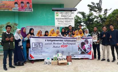 AMR Salurkan Donasi #RiauMelawanAsap ke Siswa
