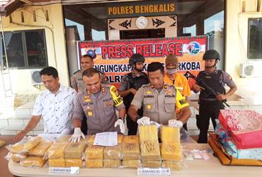 Sigit Adiwur Yanto Rilis Penagkapan Narkoba Polres Bengkalis