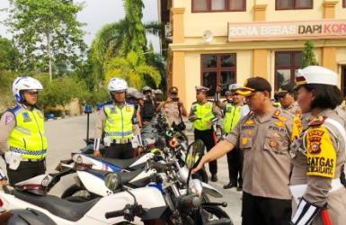 Kapolres Siak Siagakan Anggota Jelang Pelantikan Presiden Besok