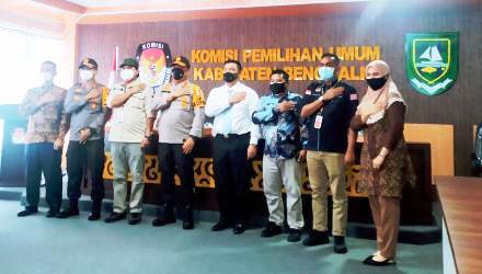 Kungker Kapolda Riau ke KPU Bengkalis; Agung Himbau Pemilih Ikuti Protokol Kesehatan