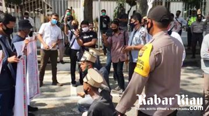 Mandul Usut Karhutla PT Arara Abadi, Dasbor Lancang Kuning Kapolda Riau "Dicibir"