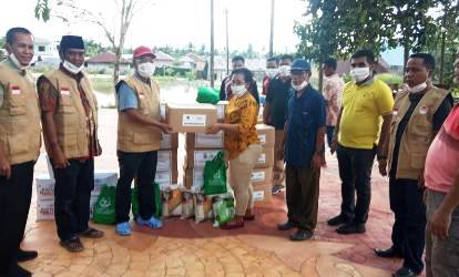 PB-GNP Salurkan Bantuan Sembako Kepelosok Pekanbaru