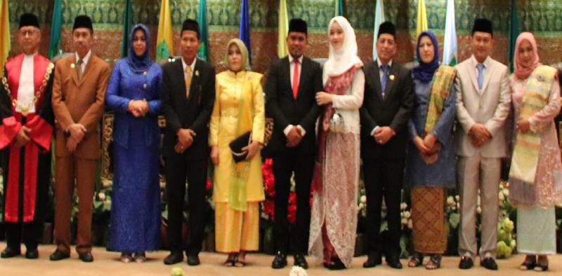 Pelantikan Empat Pimpinan Dewan DPRD Provinsi Riau
