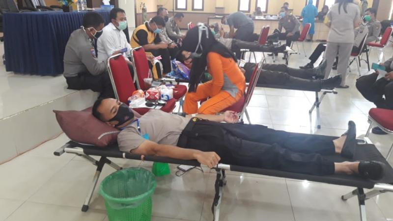 Mantap..Stok Darah 41 Kantong, Polres Rohil Gelar Aksi Donor Darah Ditengah Pandemi Covid-19