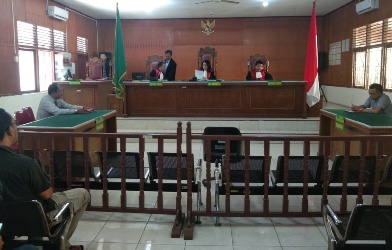 Waktu Persidangan Gugatan Kelompok Petani Plasma Terhadap KCH dan PT Agro Sarimas Indonesia Molor