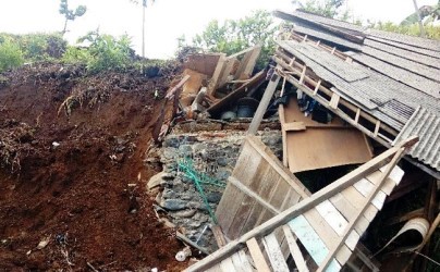 Satu Tewas 3 Luka Ditimpa Longsoran Tanggul Irigasi di Banjarnegara