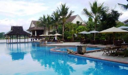 Kasus Beli Pulau "Senyap", Kabid PUPR Kota Pekanbaru Keluar Gedung Kejari "Cengengesan"