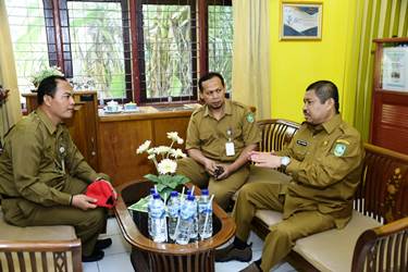 Bupati Bengkalis Kunjungi UPT Puskesmas Kecamatan Pinggir