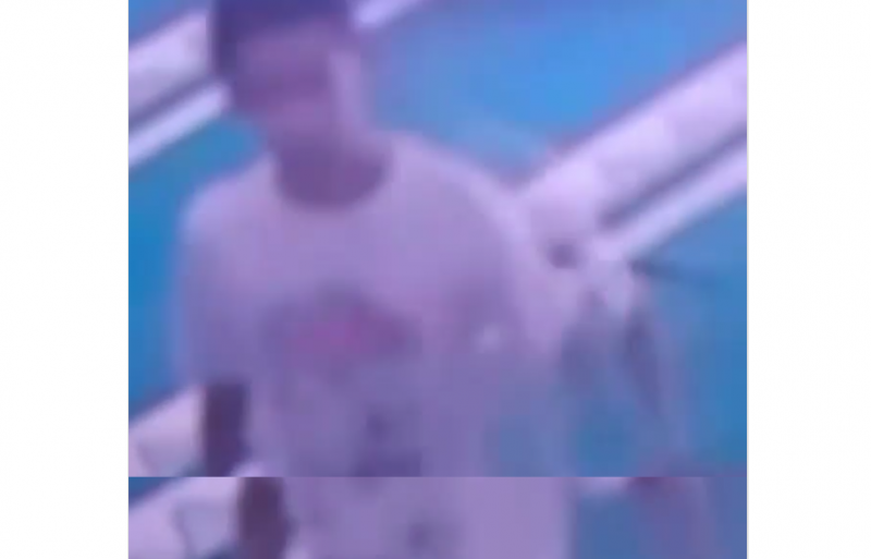 Terekam CCTV, Lihat Cara Maling Kotak Masjid di Bekasi Ini Beraksi