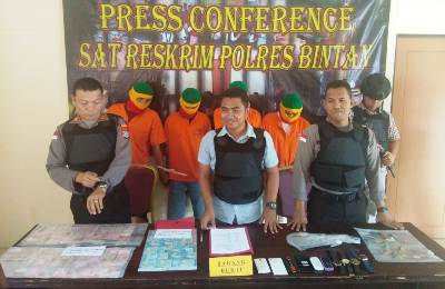 Pembobol Rumah Kosong Raup Ratusan Juta Kurang Dari 24 Jam Reskrim Polres Bintan Tangkap 4 Pelaku