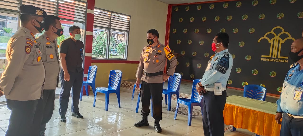 Kapolres Inhu Tinjau Kesiapan Logistik Pilkada dan Personil