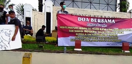 Aliansi Mayarakat Blitar Mendoakan Kapolres Segera Dicopot