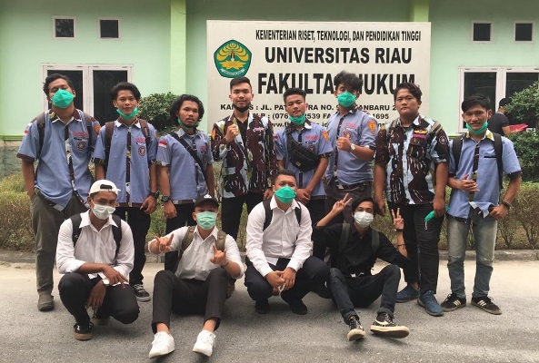 Ribuan Masker Dibagikan Komsat Sapma IPK UNRI