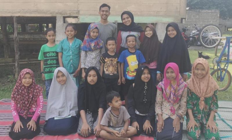Mahasiswa Kukerta UNRI Berikan Pelatihan Bahasa Inggris di Desa Padang Tanggung