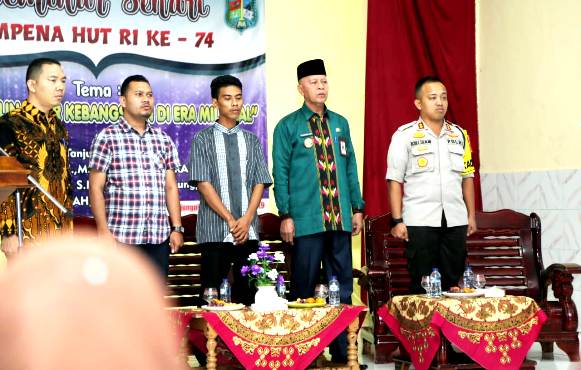 Wako Jadi Pembicara Seminar Sehari Sempena HUT ke-74 RI SMA N 1 Tanjungpinang