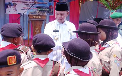 Wako Tanjungpinang Lepas Gudep Pramuka SDN 017 Bukit Bestari