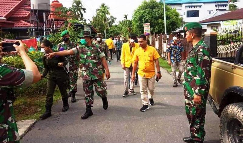 400 Paket Sembako Rektor Dibagikan Pada Mahasiswa Unilak