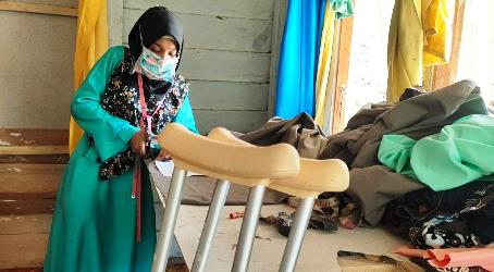 Keterbatasan Fisik dengan Kepandaiannya Wanita Cantik di Inhu Ini Ikut Berkontribusi Memutus Mata Rantai Covid-19