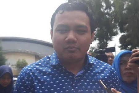 Fuad Bernardi Jadi Saksi Amblesnya Jalan Gubeng, Surabaya