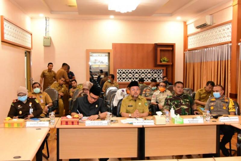 Plt Bupati Bengkalis Jumpa Telewicara Video dengan Gubri