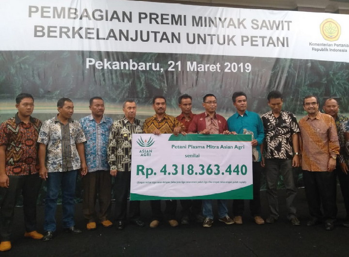 Asian Agri Berikan Premi Penjualan Minyak Sawit Rp4,3 Miliar
