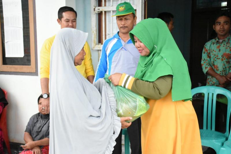 TP-PKK Kampar Salurkan Bantuan Pada Korban Banjir