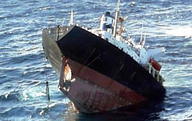 Kapal Pengangkut Kontainer Karam Minta Diusut