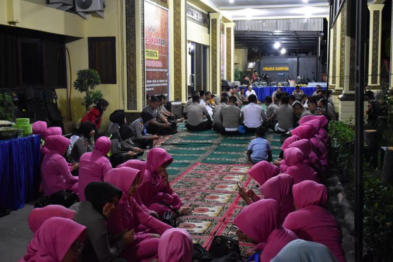 Sambut Pergantian Tahun, Polres Kampar Gelar Doa Bersama