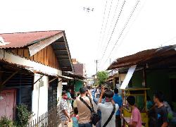 Warga Panger Awalnya Kaget, Ternyata Drone Polda Riau Sedang Tugas Semprotkan Disinfektan