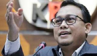 Hari Ini 10 Orang Lagi Saksi Tersangka Suap Zul AS Diperikksa KPK di Riau