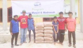 Rumah Yatim Bantu Pembangunan Masjid Nurul Huda Riau