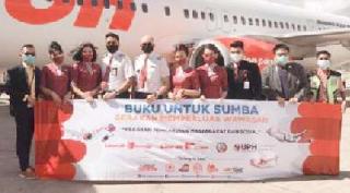 Dalam Gerakan Membaca untuk Makamenggit, Lion Air Group Galang Bantuan Berbentuk Buku