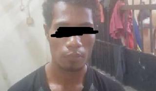 Bersimbah Darah Ditebas 4 Kali, Tangan Putus Pedang Menancap Dikepala Istri di Riau Tewas