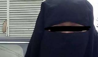 Kelabui Petugas Bandara, Pria Positif Corona Ini Pakai Cadar 