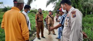 Diduga Proyek Siluman Hebohkan Warga Kuala Cinaku, Poktan Membantah