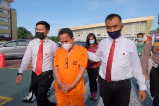 Diduga Korupsi Alat Rapid Test, Polda Riau Tahan dr HM