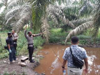 Ditinggal Ortu, Dua Bocah Kakak Adik Tewas di Kolam