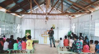 Satgas Yonif 126/KC Betugas “Ganda” di Desa Binaan, Ini Maksudnya?