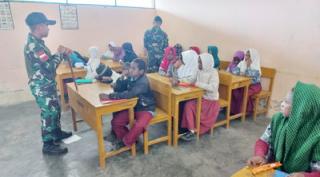 Cinta Terhadap NKRI, Siswa Distrik Walesi Dibekali Materi Wawasan Kebangsaan