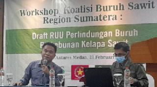 Perwakilan Serikat Buruh se Indonesia Membahas Draft RUU Perlindungan Buruh Perkebunan Kelapa Sawit