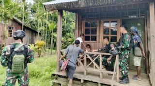 Rumah Warga Binaan Satgas Yonif 126/KC Melaksanakan Komsos