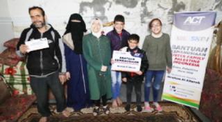 ACT Salurkan Bantuan Dermawan Pada Keluarga Miskin di Gaza