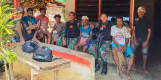 Satgas Yonif 126/KC Terus Laksanakan Pengobatan Door To Door