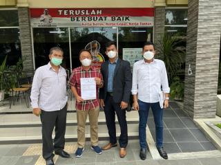 Di Dampingi Kuasa Hukum, Sujono SH Laporkan Ahmad Kusnan Ke SPKT Poldasu Atas Pencemaran Nama Baik